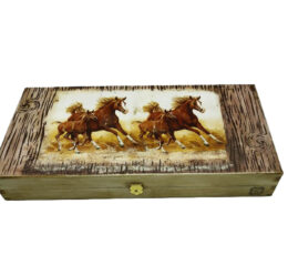 Τάβλι με 'Αλογα