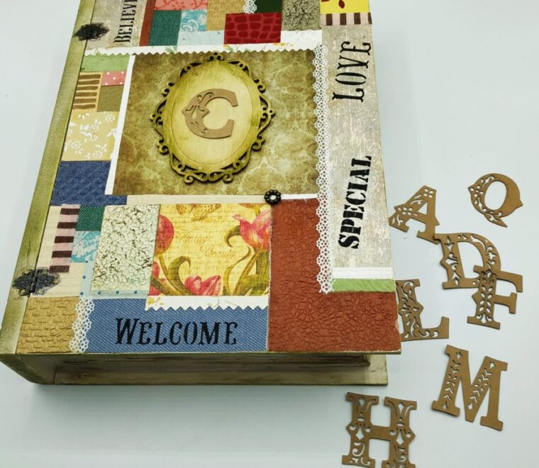 Kουτί βιβλίο